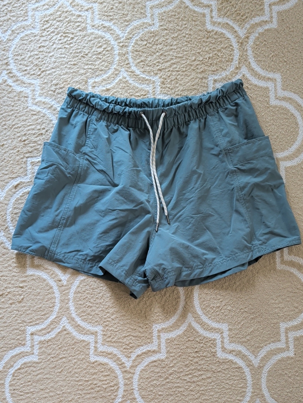 Vuori Isla Baggy Short Green EUC - Picture 2 of 7